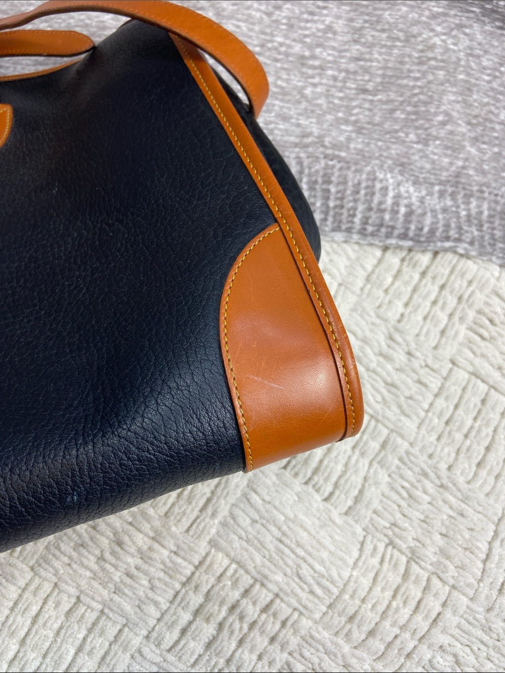 Vintage Dooney & Bourke Gladstone Satchel Bag British Tan Black Large - Picture 12 of 15